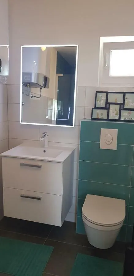 Ferienhaus Family Apartment Rita Sveti Filip i Jakov